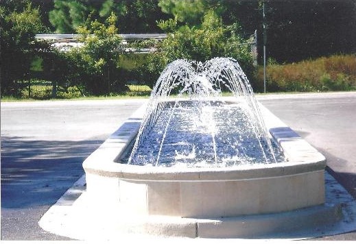 ENTRY FOUNTAIN WITH SPRAY BARS